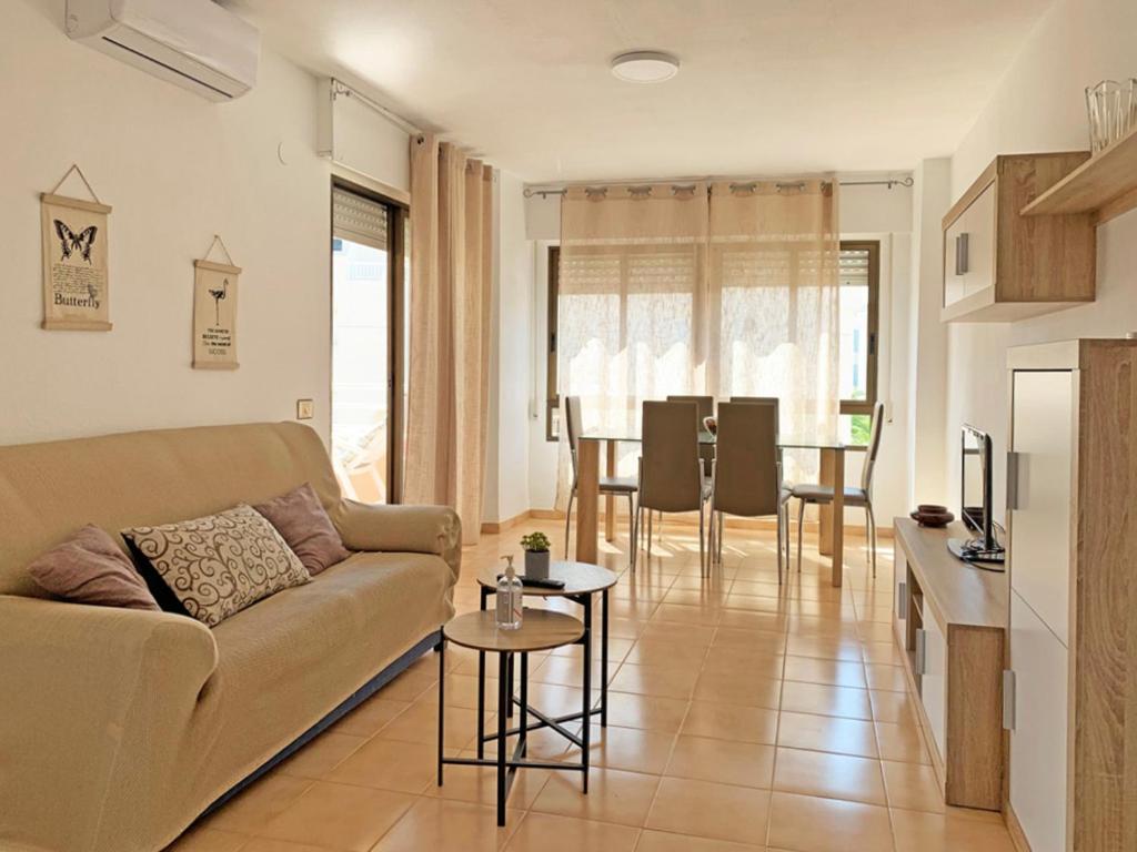 A seating area at Apartamentos Playa del Cargador 3000