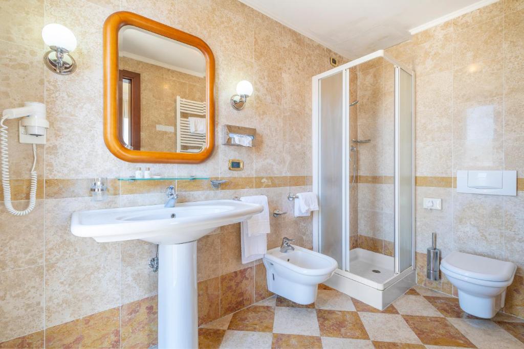 Hotel Panorama - Habitación Doble Con Vista De Laguna Lateral