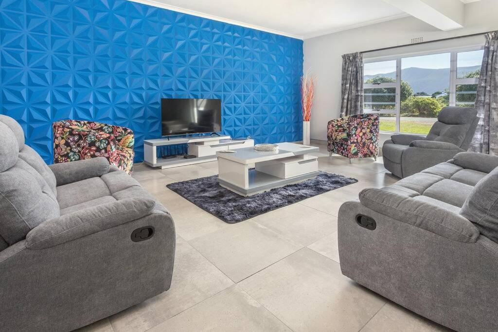 Seabreeze by Top Destinations Rentals, Hermanus (updated prices 2024)