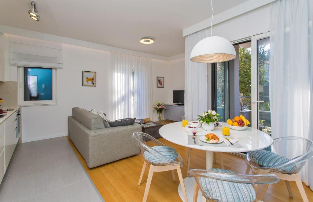 Posedenie v ubytovaní Greystar Apartment Dubrovnik