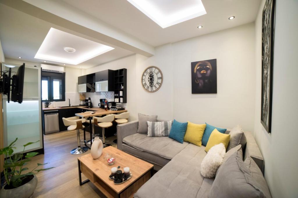 Kuchyň nebo kuchyňský kout v ubytování Luxurious apartment in the heart of town !