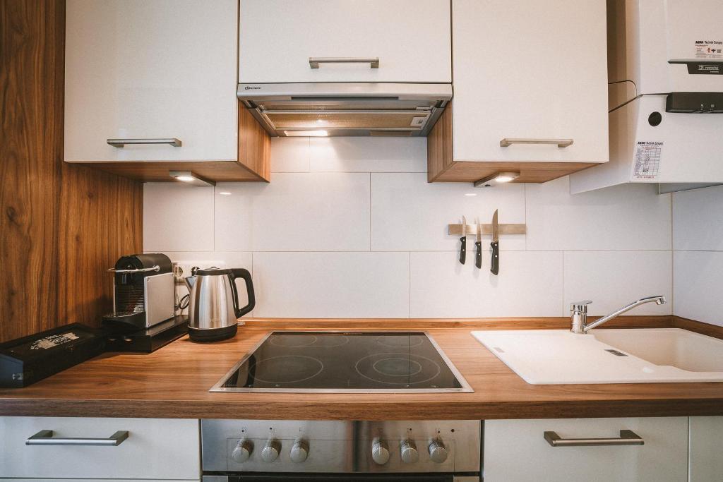 Sadebo Apartments Lübeck mit Terrasse oder Balkon - 12