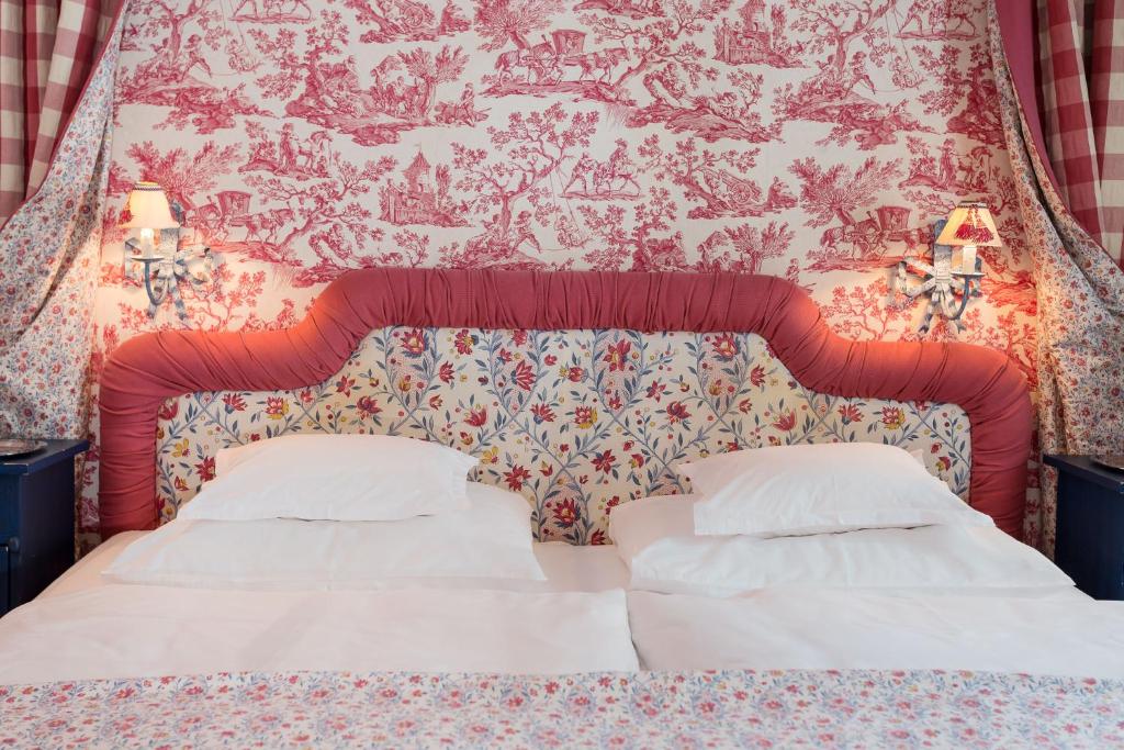 Postel nebo postele na pokoji v ubytování Hotel Edelweiss