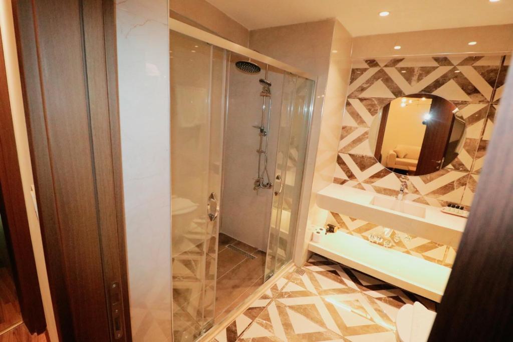 Grand Luxury - Salle Familiale