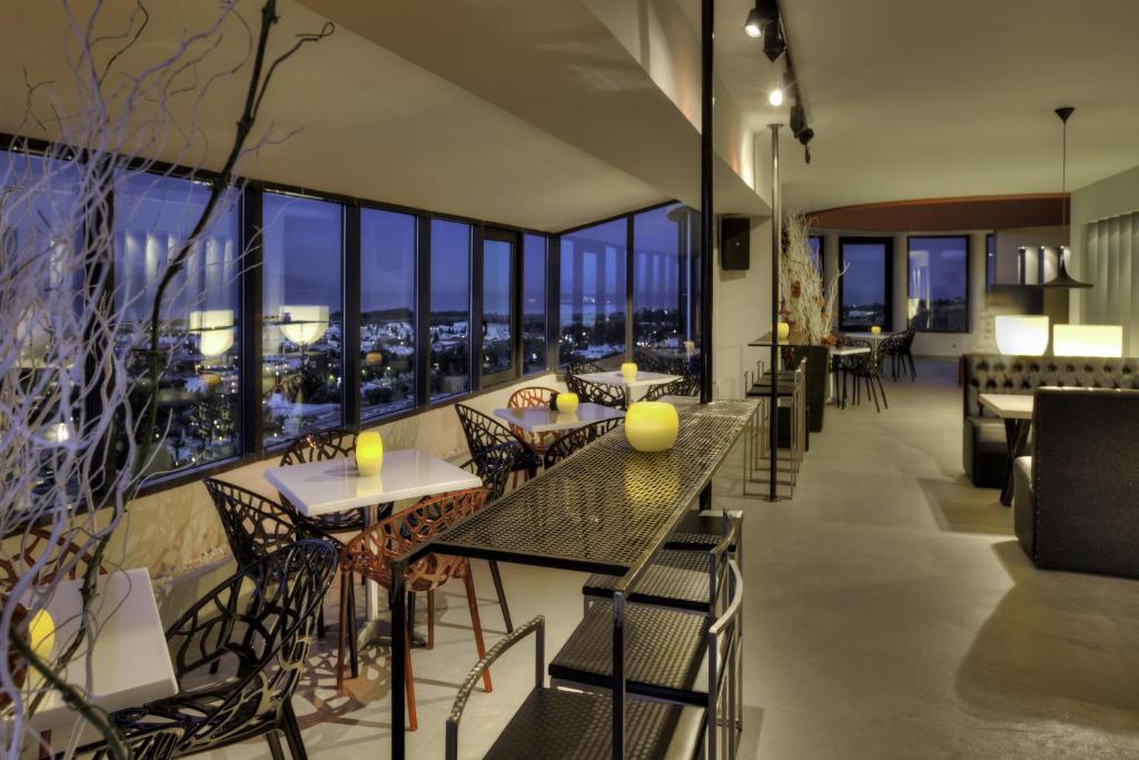 Posezení v ubytování Kipriotis Panorama Hotel & Suites