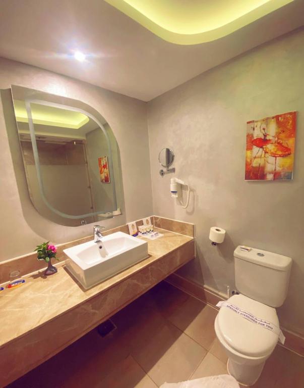 Bellagio Beach Resort & Spa - 9