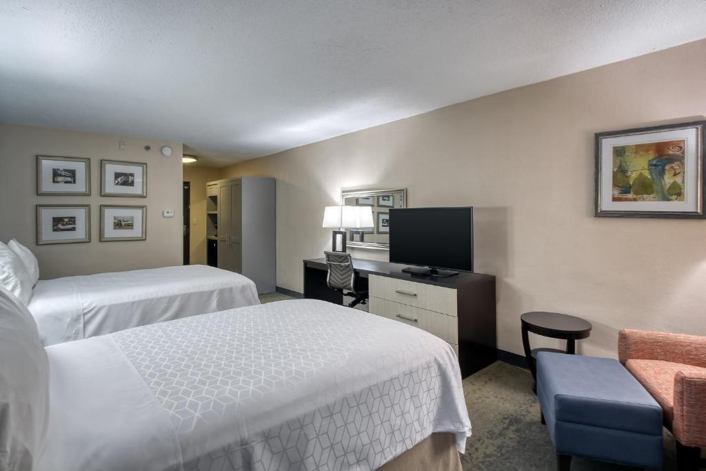 Holiday Inn & Suites Atlanta Airport North, an IHG Hotel - Chambre Double Standard Avec Deux Lits Doubles