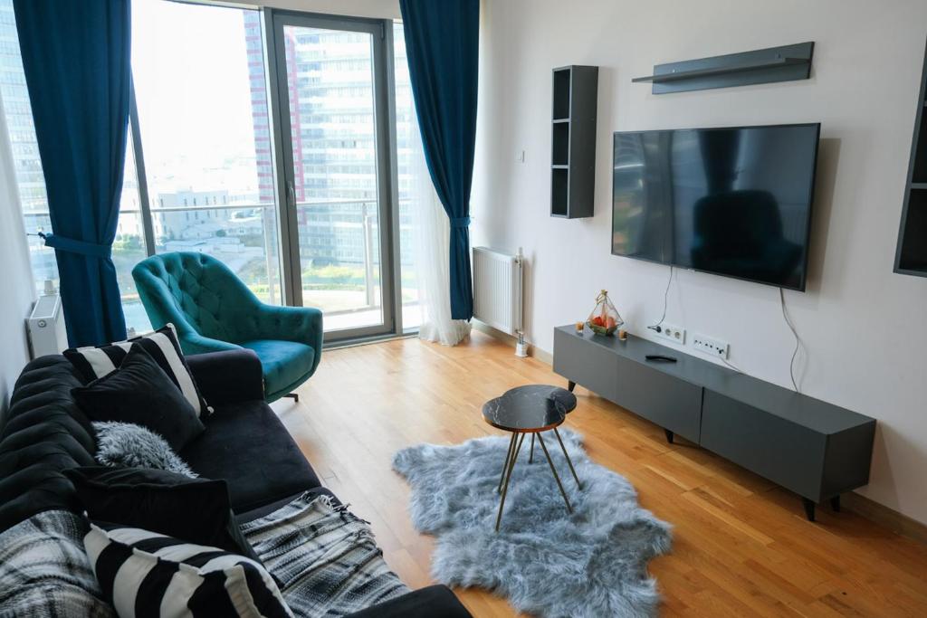 Enjoy 2 1 Residence House And Beautiful View Of The Sea - Housity