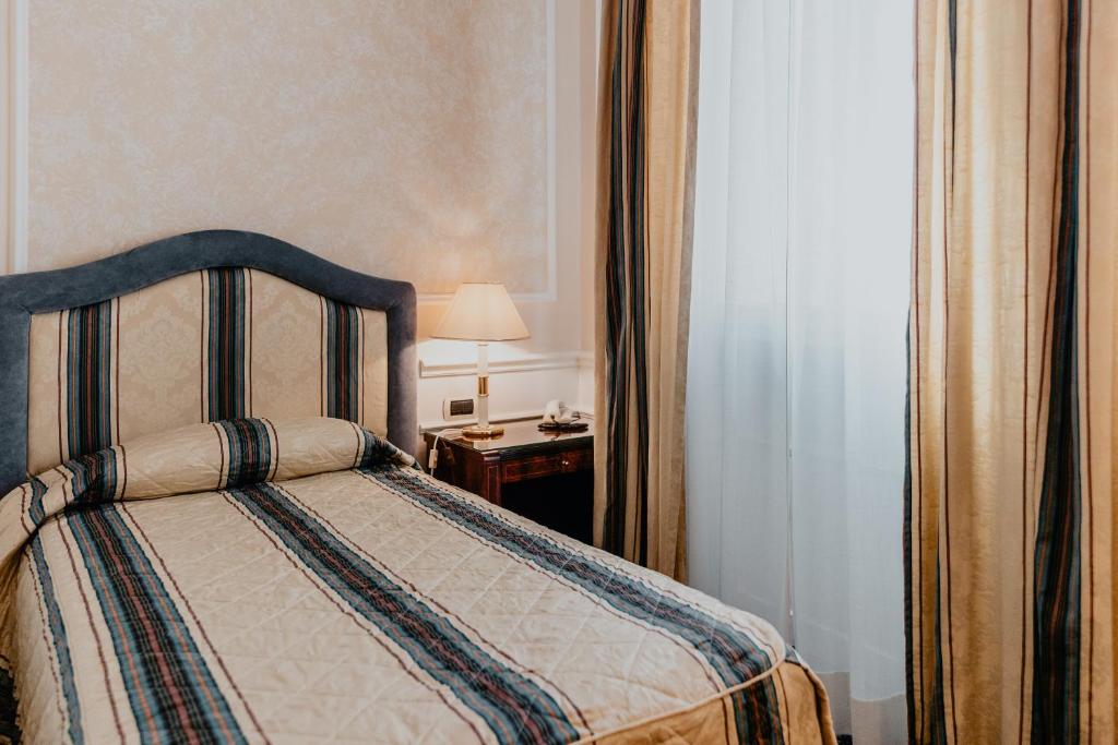 Hotel De La Ville - Resim 43