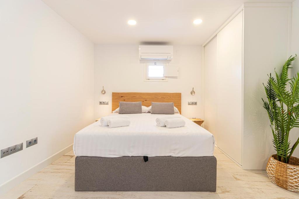 Postel nebo postele na pokoji v ubytování Allo Apartments San Roque 3ºC