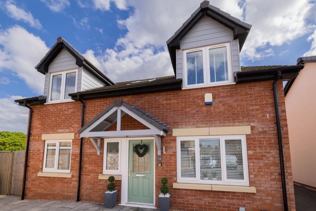 Cleethorpes Holiday Home SLEEPS 6 - 