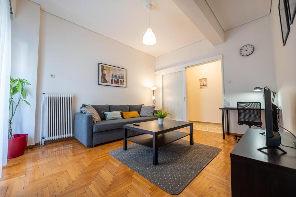 Χώρος καθιστικού στο Διαμέρισμα 55 τ.μ. στο κέντρο με δωρεάν πάρκινγκ