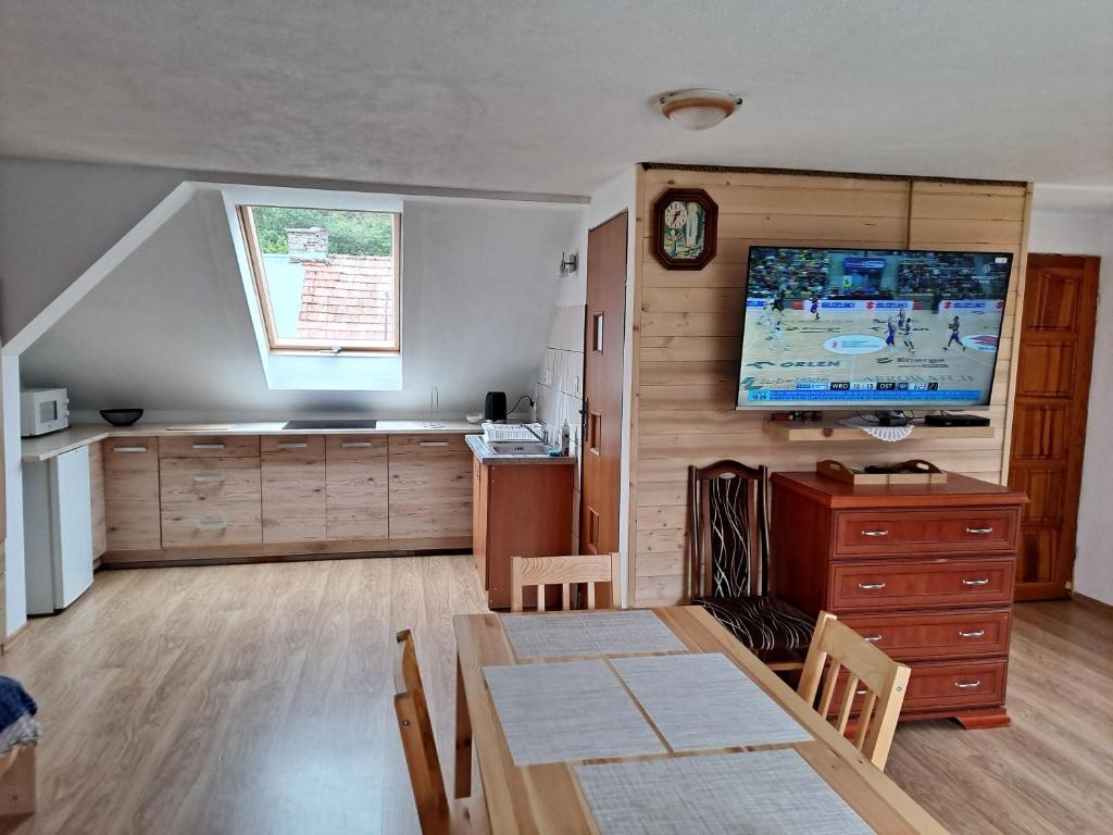 Agroturystyka pod kasztanem - Apartment Mit 1 Schlafzimmer