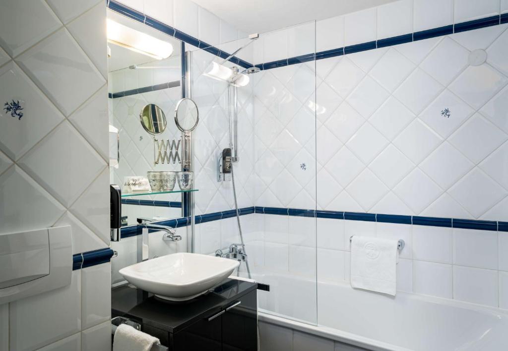 Koupelna v ubytování Arthotel ANA Gala