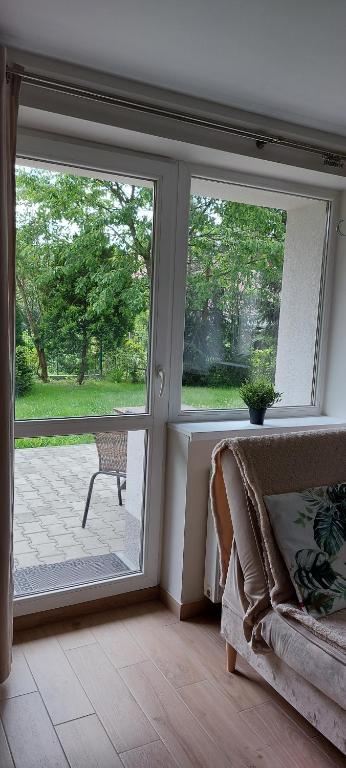 APARTAMENTY MONTANIA WISŁA外面的花园