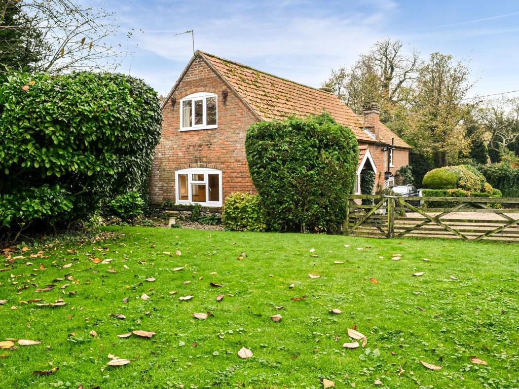 Ivy Cottage, Thornage (updated prices 2024)