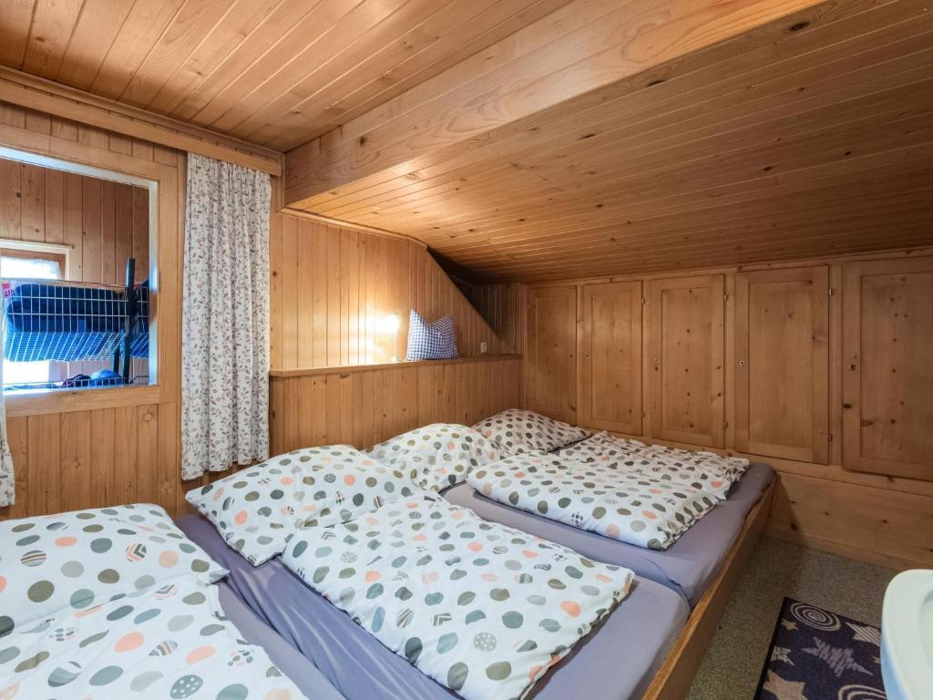 Postel nebo postele na pokoji v ubytování Chalet in Schwarzenberg near Ski Lift