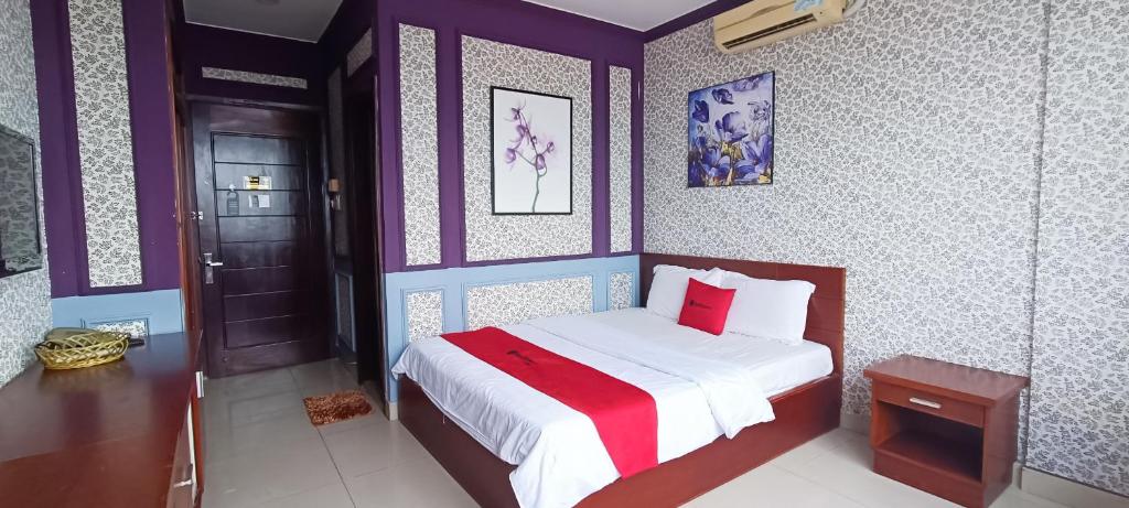 Phuong Thuy Hotel Thu Duc near QL13 - Superior Queen Room