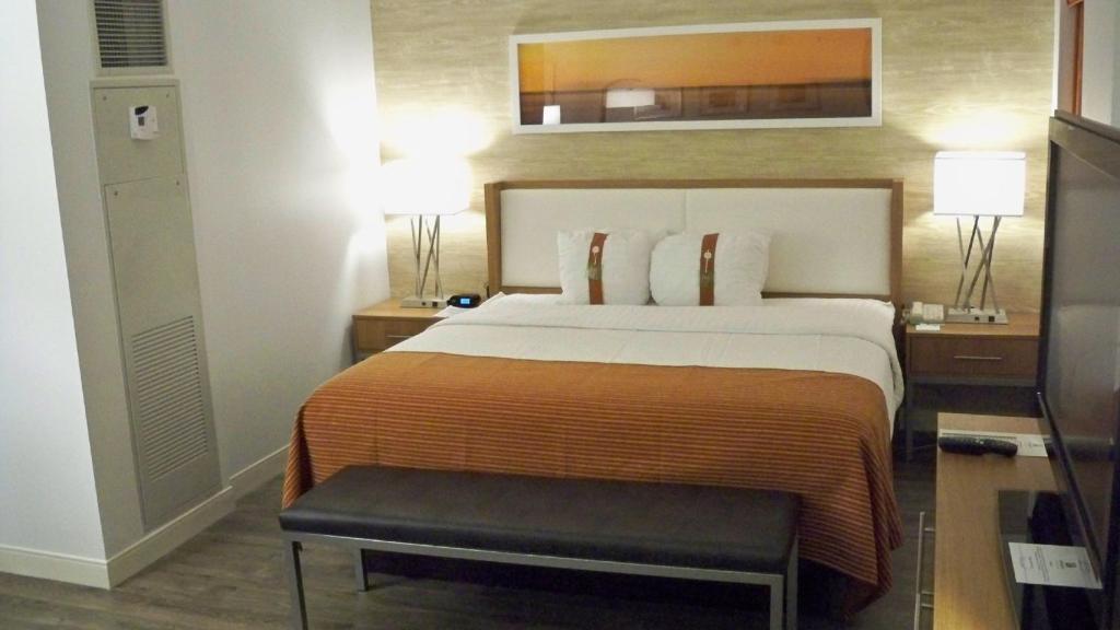 Holiday Inn San Antonio-Riverwalk by IHG photo