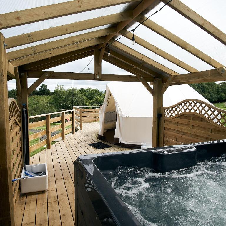 Fotografie z fotogalerie ubytování Little River Glamping v destinaci Ballymoney