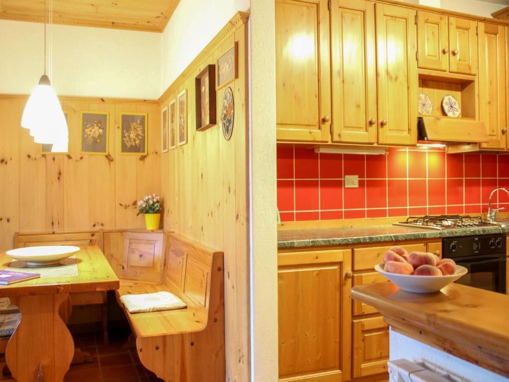 Kuchyňa alebo kuchynka v ubytovaní Carlo B Garten Ferienwohnung EG