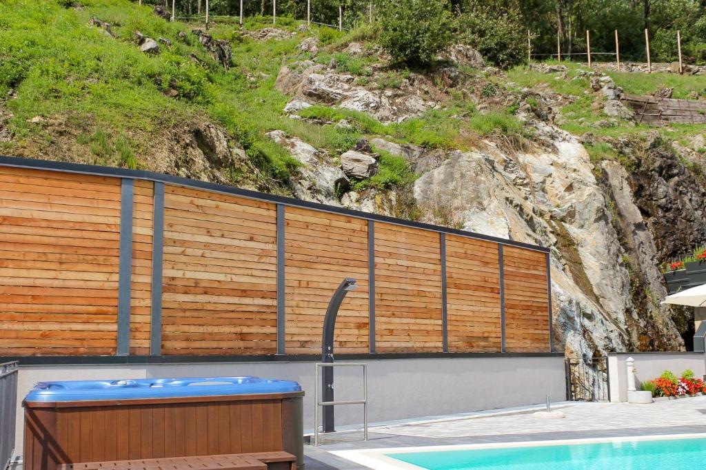 Bazén v ubytování Dascio Silence Ferienwohnung mit Panorama Balkon nebo v jeho okolí