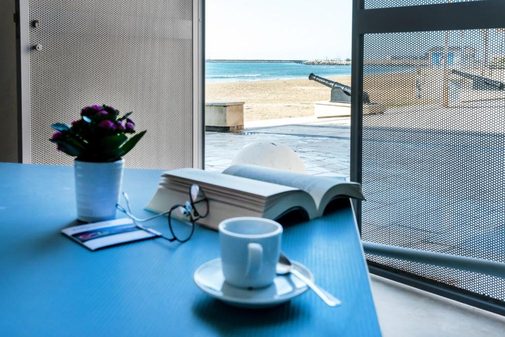 A general sea view or a sea view taken from Az apartmant
