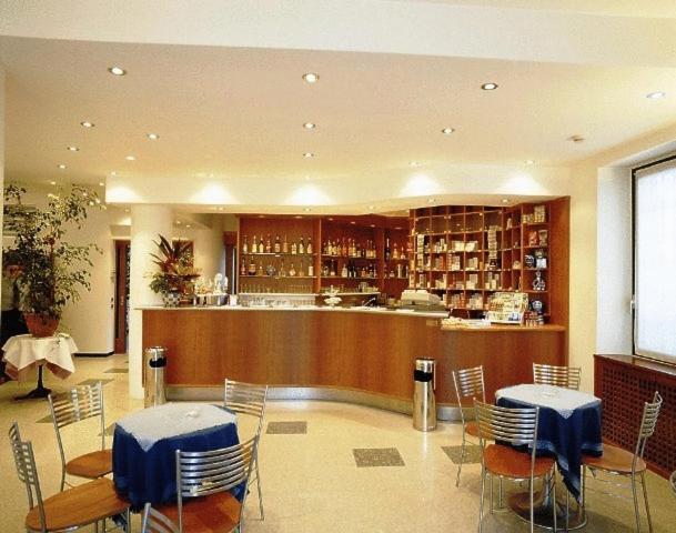 Lounge nebo bar v ubytování Hotel La Cascata