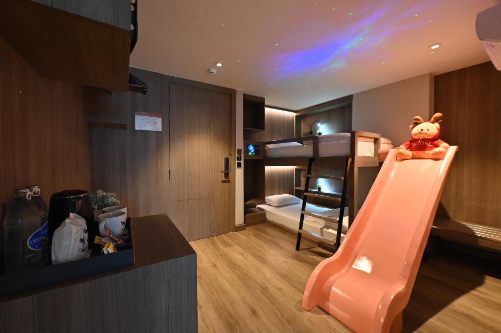Moose Hotel Nimman - Resim 4