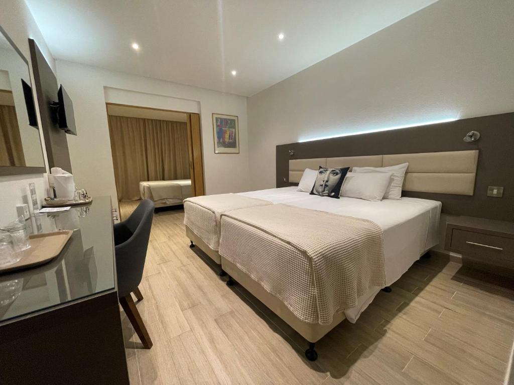 Queens Bay Hotel - Quarto Familiar Sem Varanda
