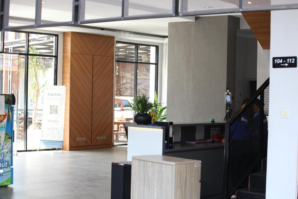 Vstupní hala nebo recepce v ubytování Rahayu Hotel Cirebon