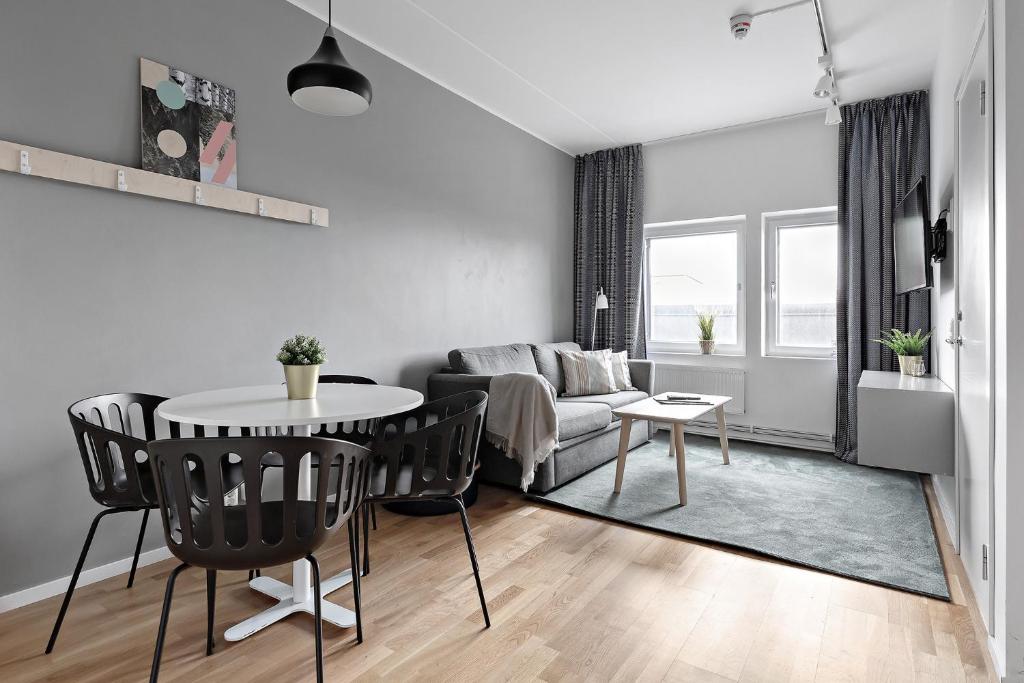 Forenom Hotels & Apartments Kista - Resim 36