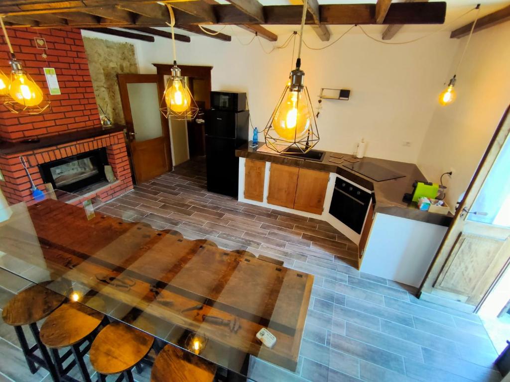 Kuchyň nebo kuchyňský kout v ubytování Antico Albergo di Cavaglia Sterna