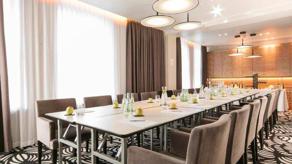 Holiday Inn Dresden - Am Zwinger by IHG - Resim 35