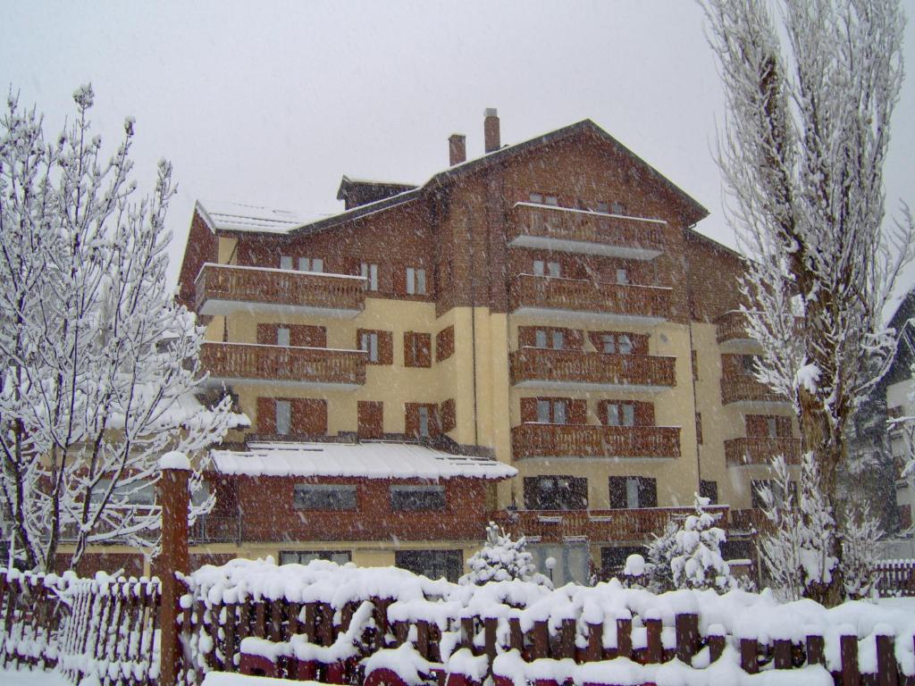 Hotel Bucaneve v zimě