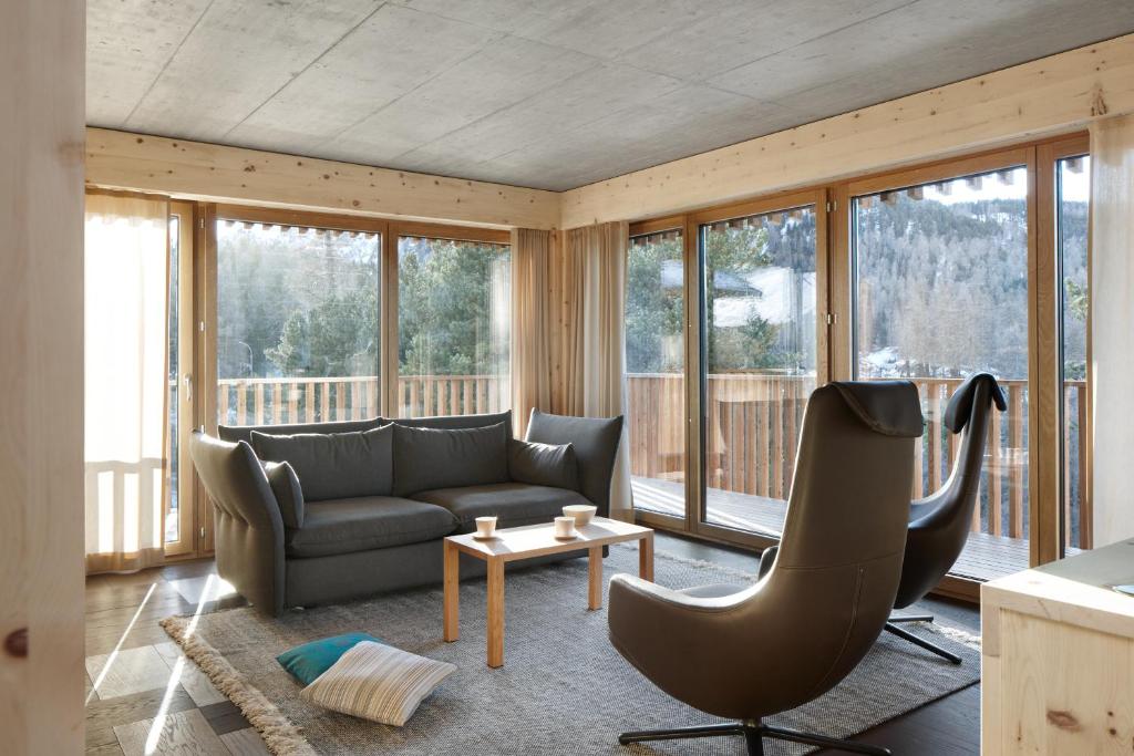 Posezení v ubytování Alpine Lodge Chesa al Parc