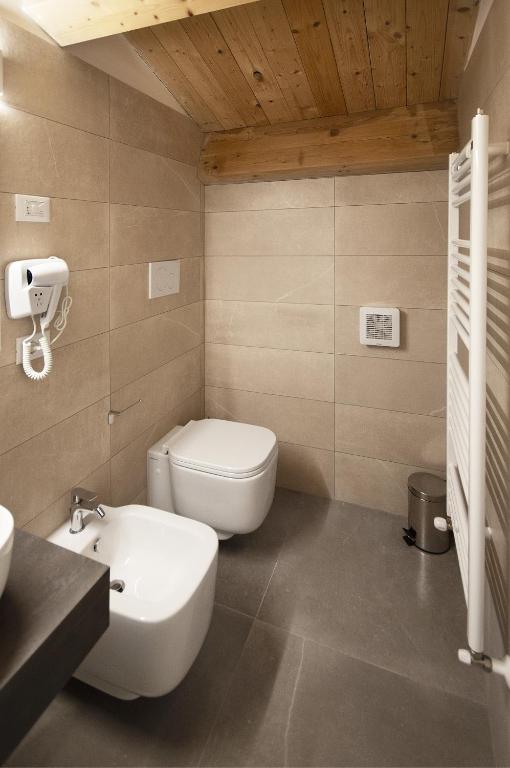 Łazienka w obiekcie B&b Porta Arpana- Camere & Appartamenti Deluxe in centro
