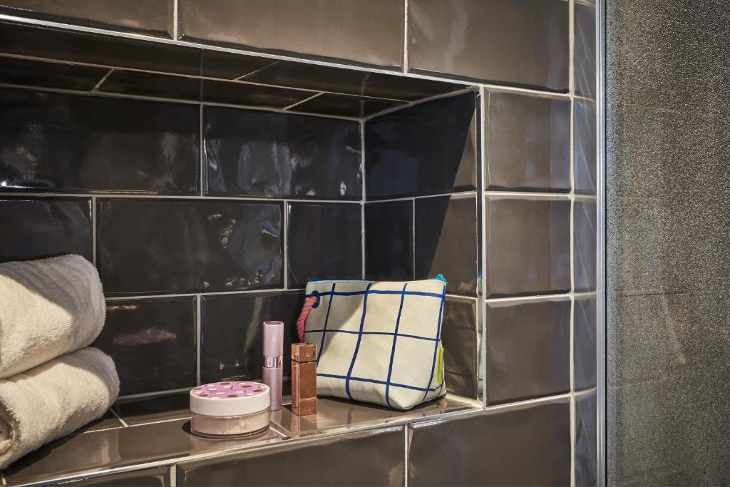 CAMPANILE PARIS 12 - Bercy Village - Resim 24