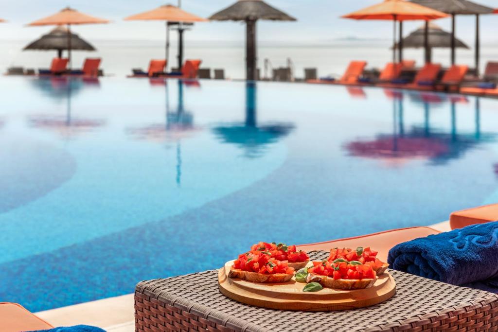 Bassein majutusasutuses Al Maya Island & Resort või selle lähedal
