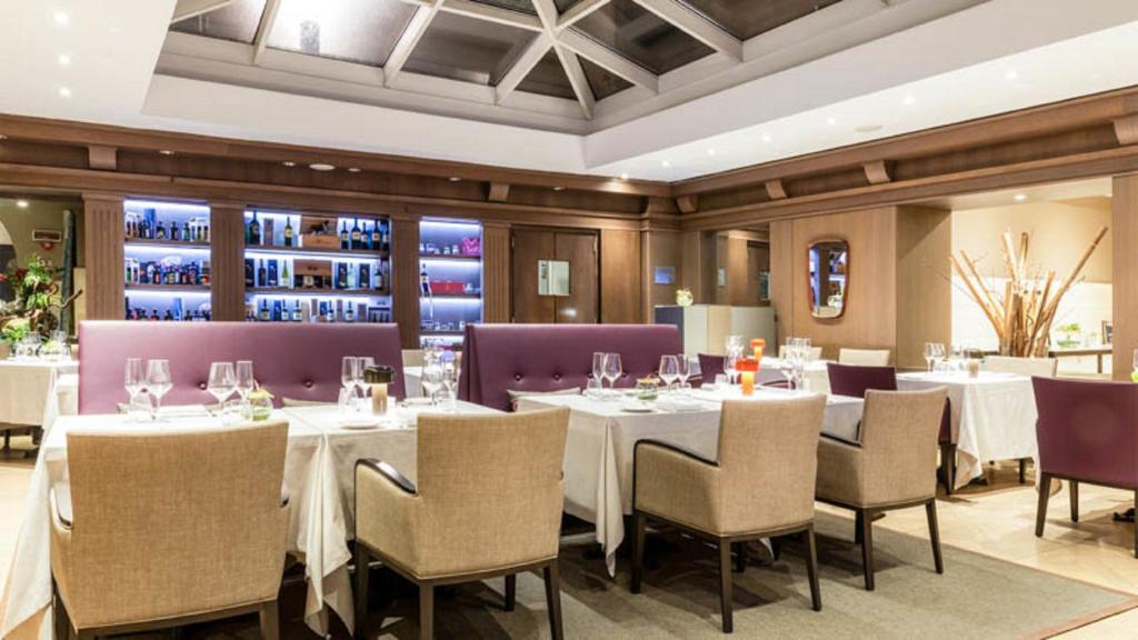 Posezení v ubytování Hotel Indigo Rome - St. George by IHG