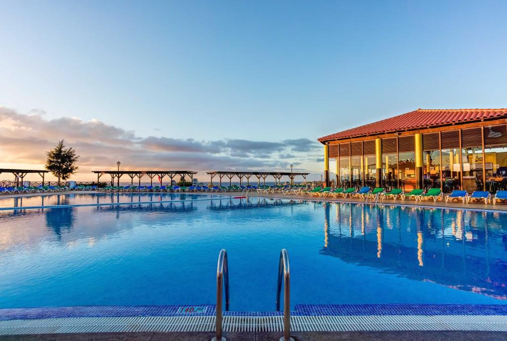 Bazén v ubytování TUI MAGIC LIFE Fuerteventura - All Inclusive nebo v jeho okolí