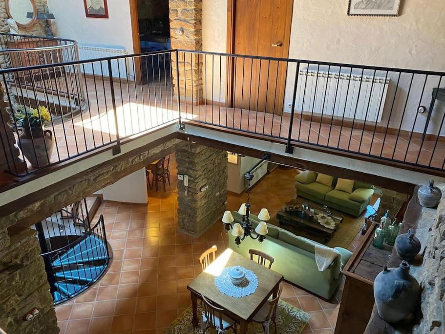 A seating area at Casa rural CAL SERRA