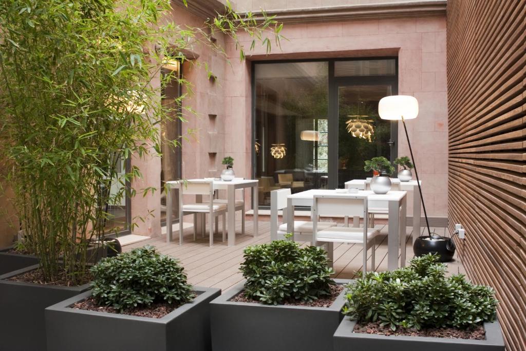 Catalonia Catedral - 12