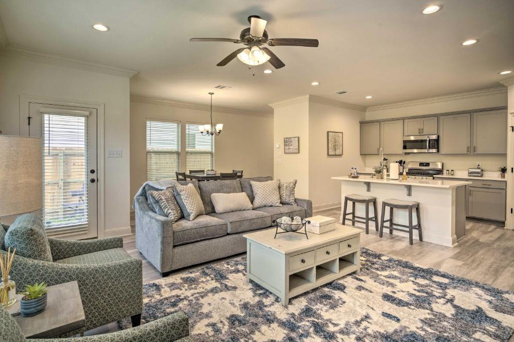 Recently Built Baton Rouge Home about 3 Mi to LSU, Baton Rouge (updated