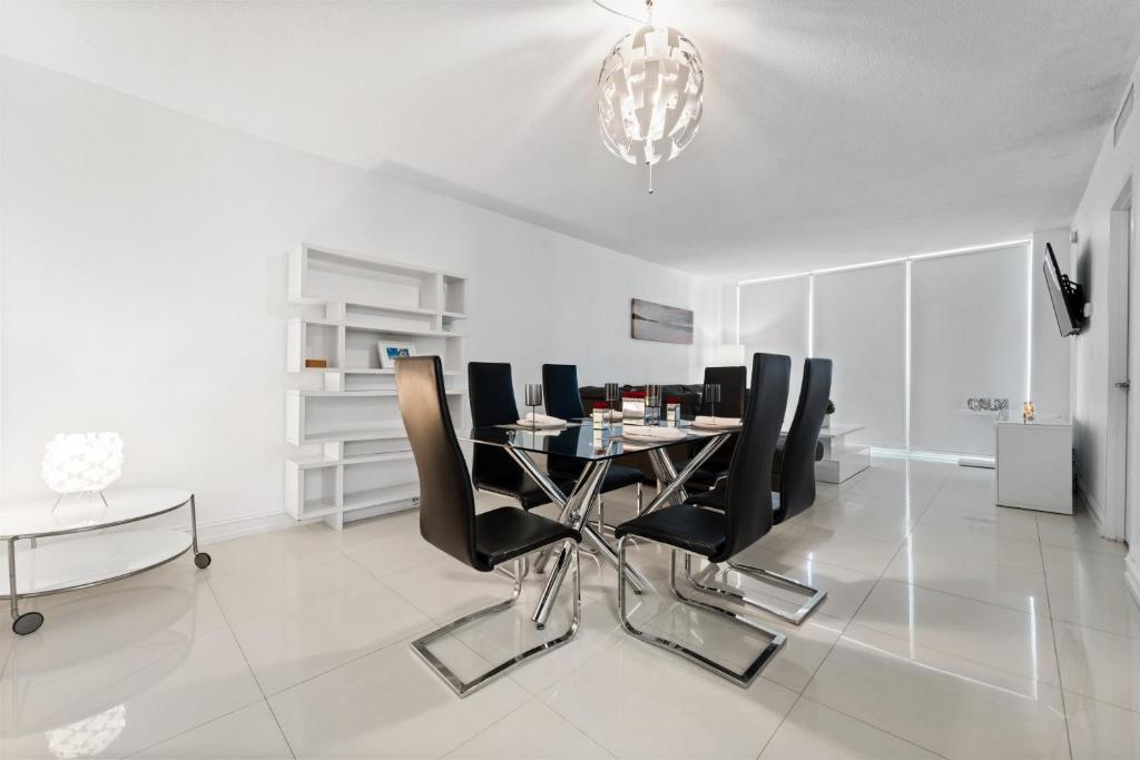 Luxury Beachfront Condo Private Beach Access, Pool & Game Room!!! - Appartement Met één Slaapkamer