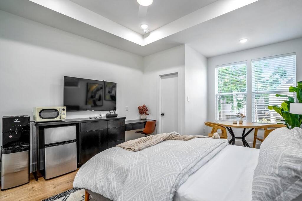 Nestled Nook Studio #3 @ East End Revitalized - One-Bedroom Apartment