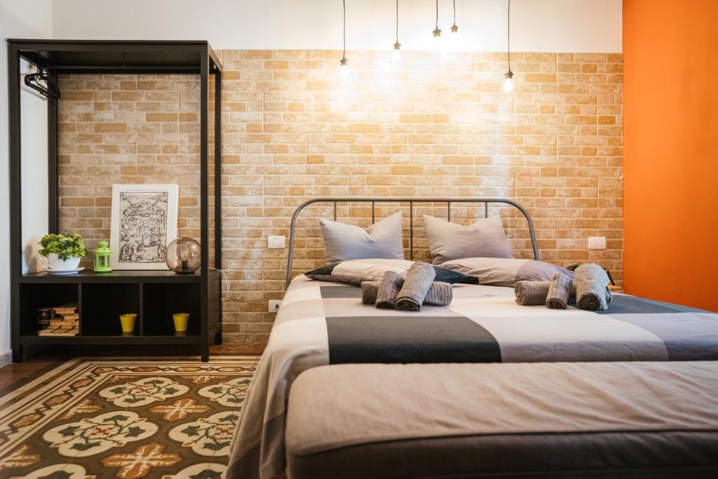 Lova arba lovos apgyvendinimo įstaigoje Art Nouveau apartment