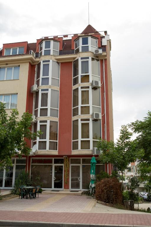 Budova, kde se hotel nachází