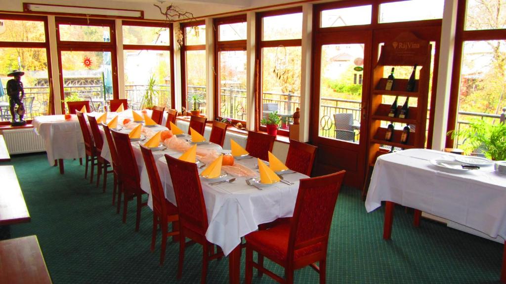 Restaurace v ubytování Wellness & Sport Hotel TTC