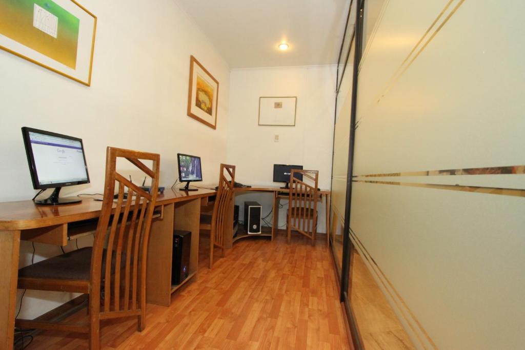 TV a/nebo společenská místnost v ubytování Gala Hotel